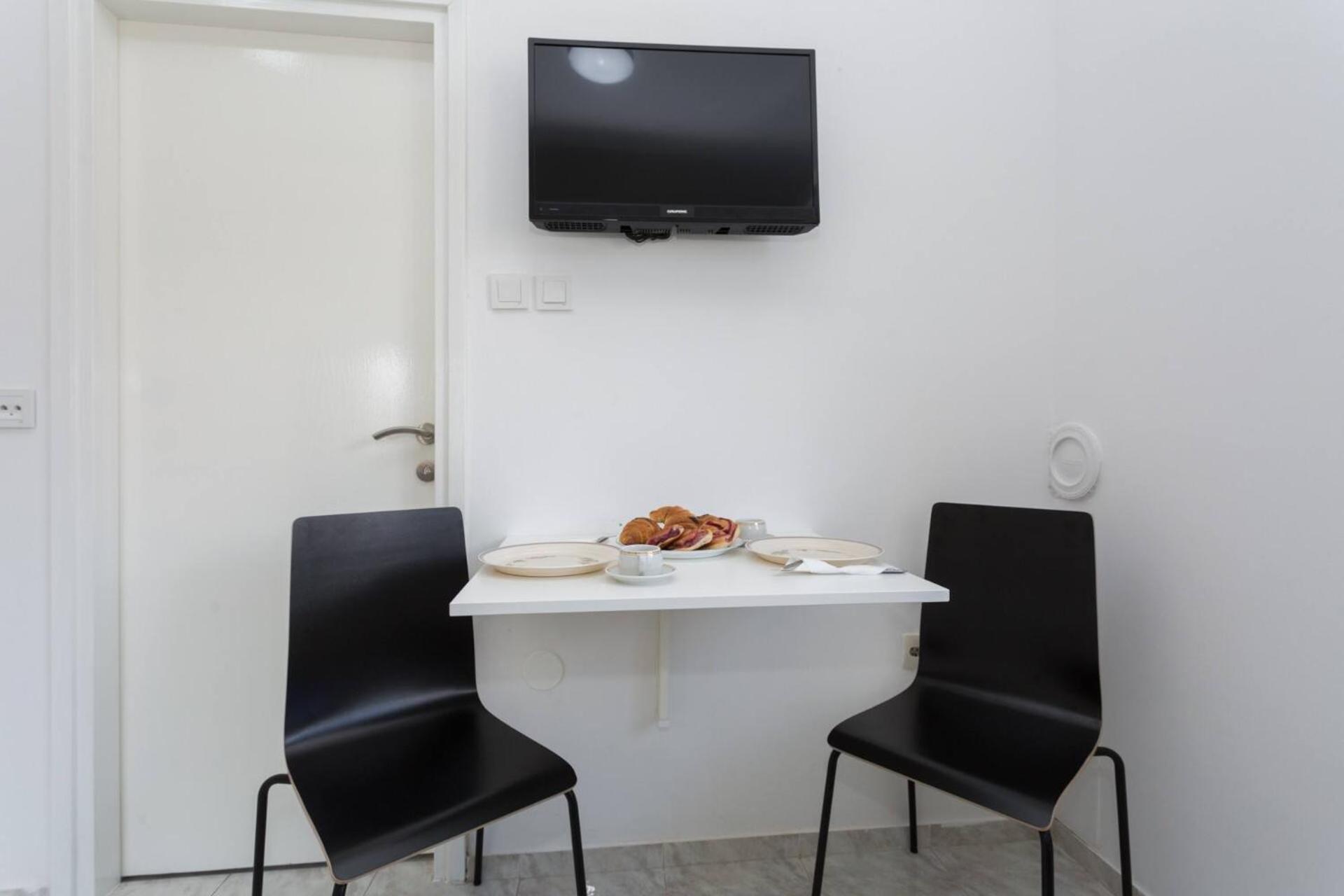 Apartments Bernardeta 2 バスカ エクステリア 写真