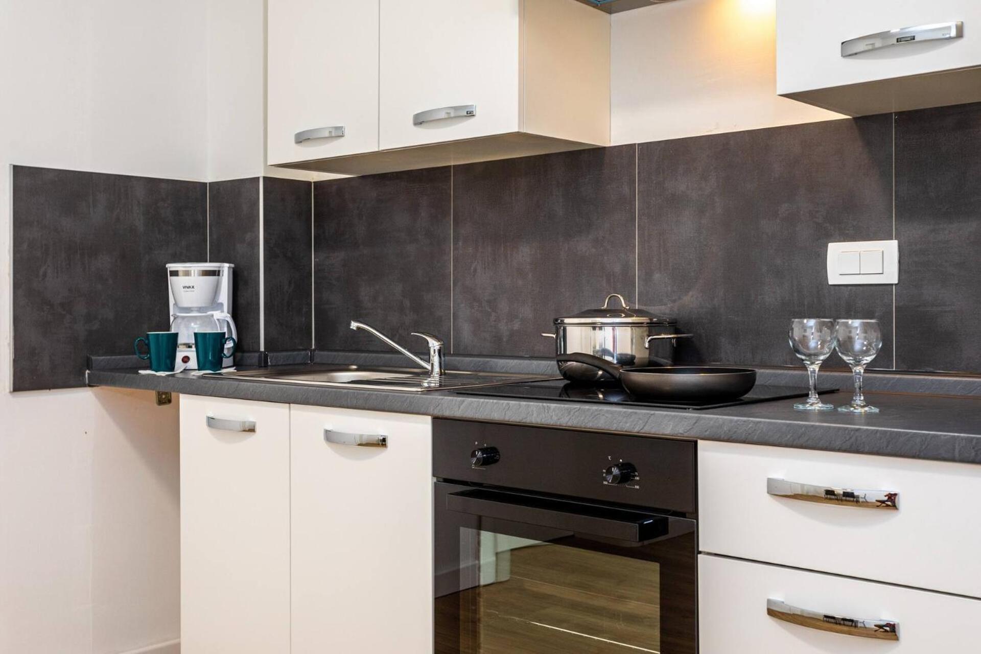 Apartments Bernardeta 2 バスカ エクステリア 写真