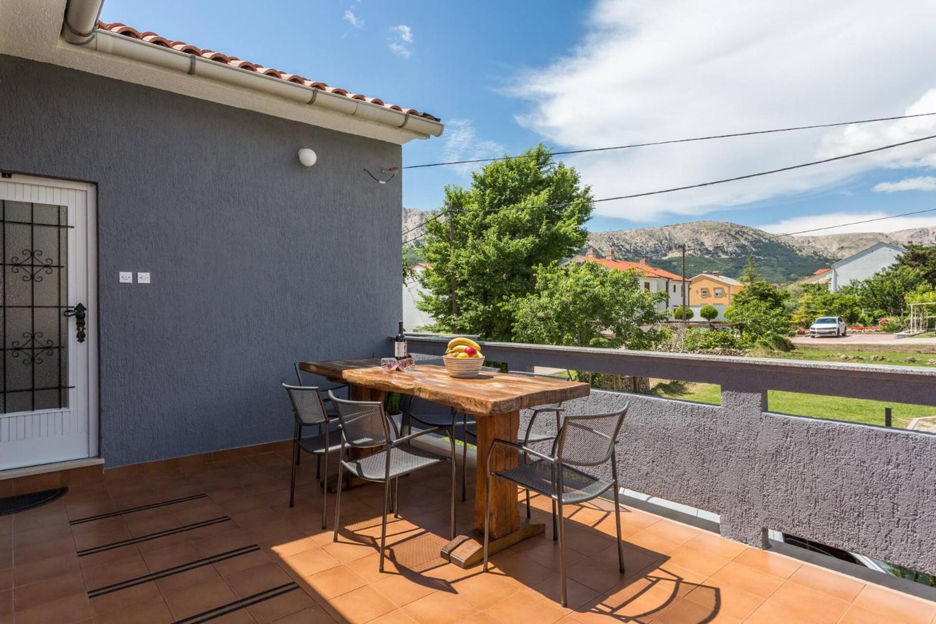 Apartments Bernardeta 2 バスカ エクステリア 写真